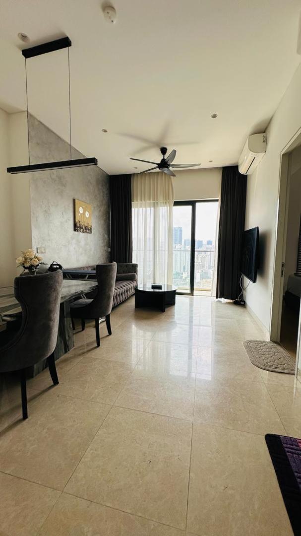Lucentia Residents At Bbcc Lalaport Bukit Bintang Kuala Lumpur Exterior foto