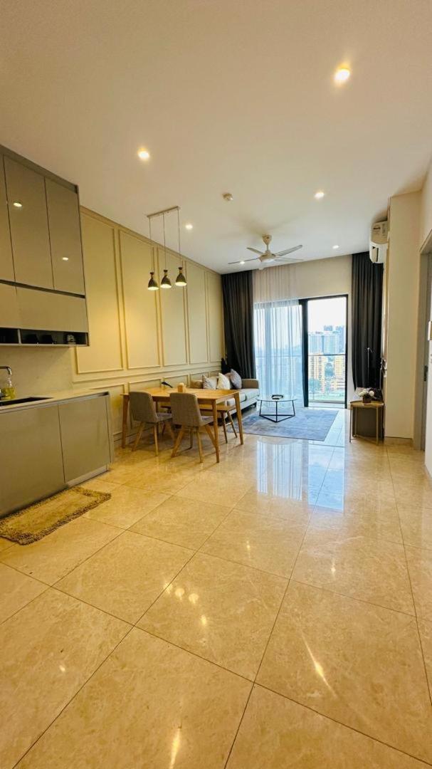 Lucentia Residents At Bbcc Lalaport Bukit Bintang Kuala Lumpur Exterior foto
